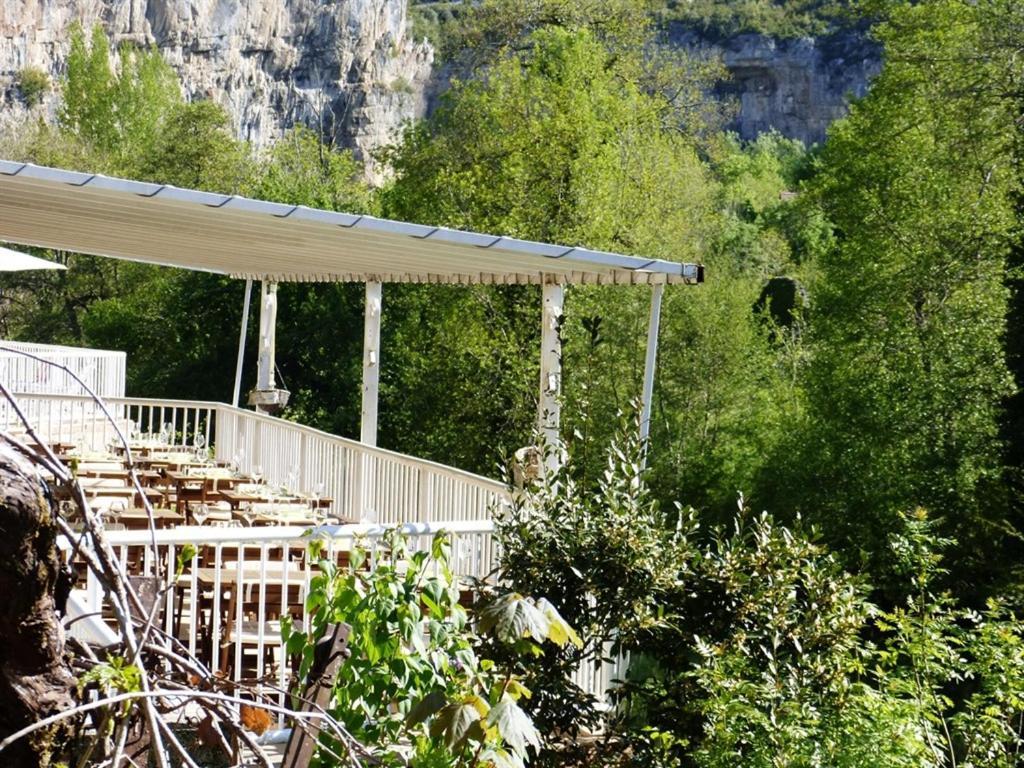 Hotel Restaurant Des Grottes Du Pech Merle Cabrerets Luaran gambar